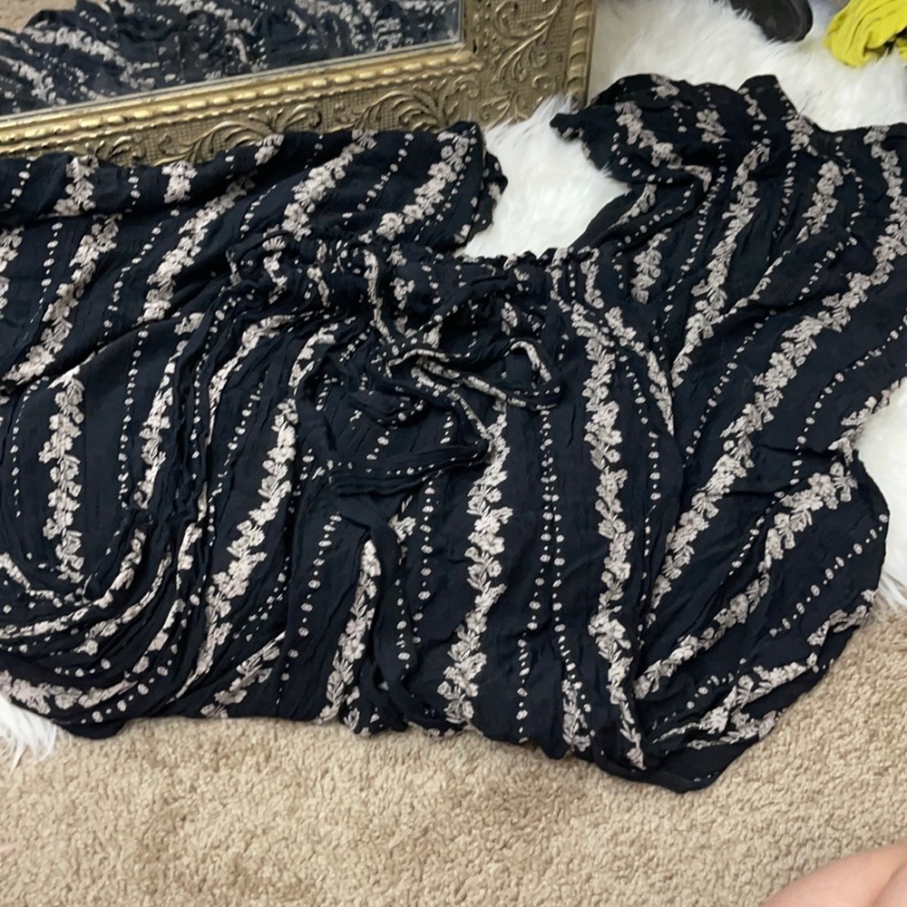Black and grey color flowy pants high waisted pants